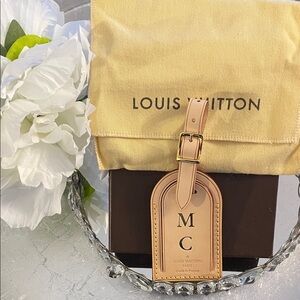 🌺New in Box Beautiful  Louis Vuitton Hawaii Luggage Tag w/MC Stamped Initials🌺